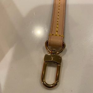 LV shoulder strap